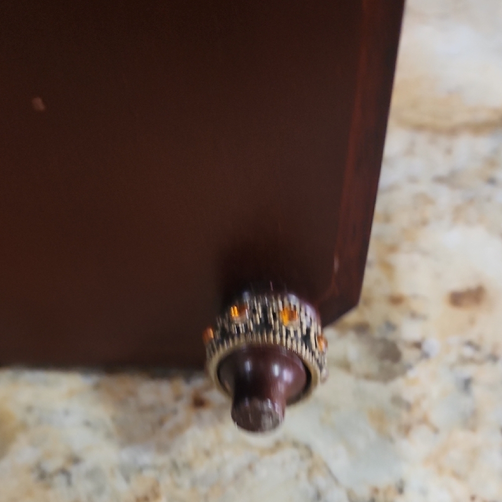 Bombay Company Vintage Ornate Wooden Jewelry Box with Black Tassel Key - Picture 13 of 15